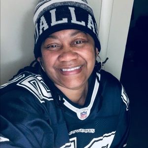 Meet your Posher, Leonette